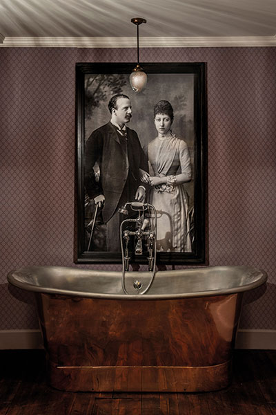 The-Fife-Arms-Duke-of-Fife-Bath-Tub