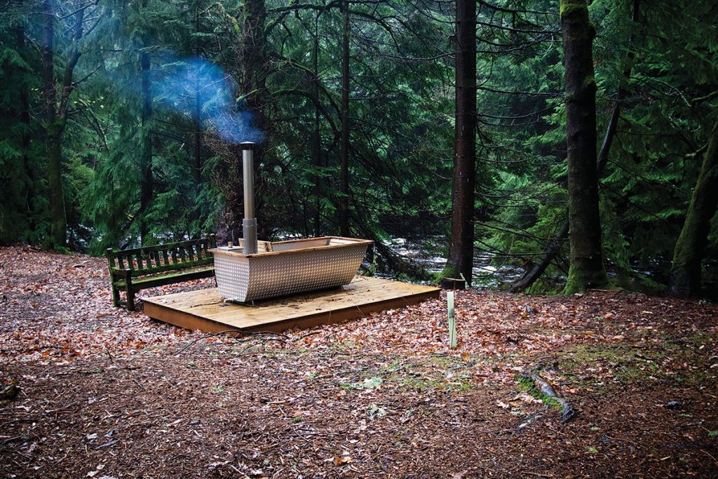 Glen-Dye-outside-bath