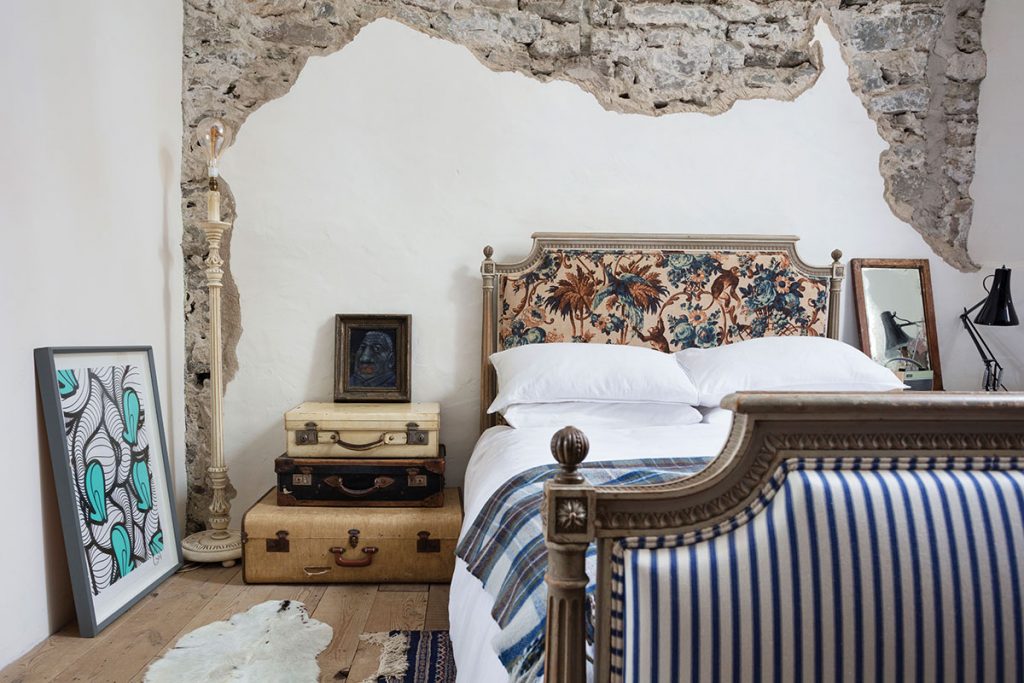 bedroom-in-kilmartin-castle