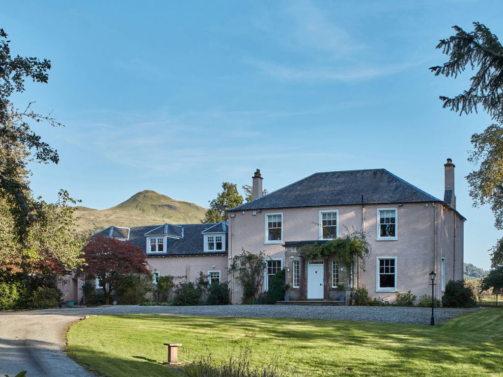 external-pink-georgian-house