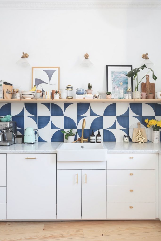 Kate Lavie Kate Spiers Geometric Tiled Bathroom