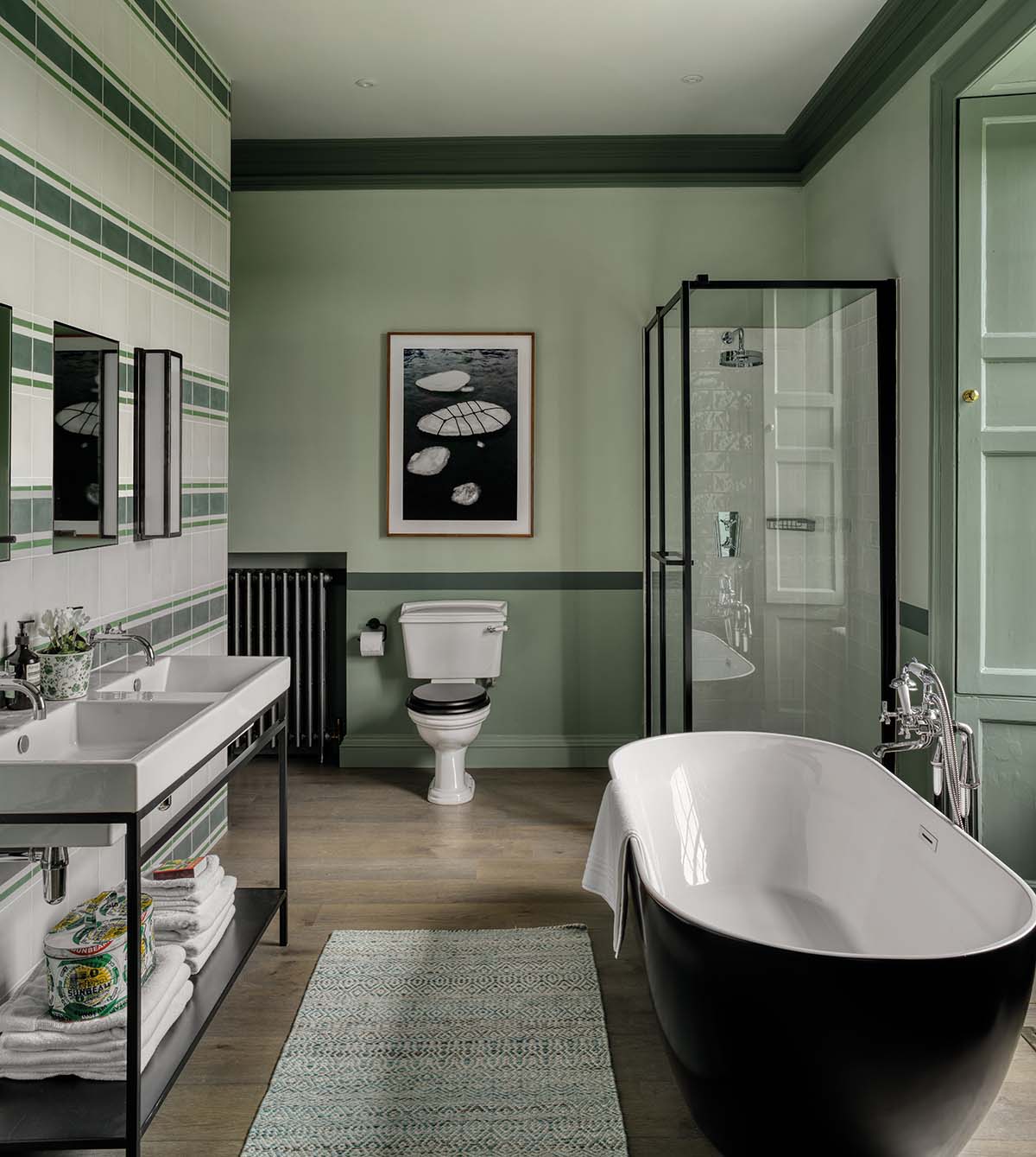 Interior designer Olivia Emery transforms Georgian country house ...