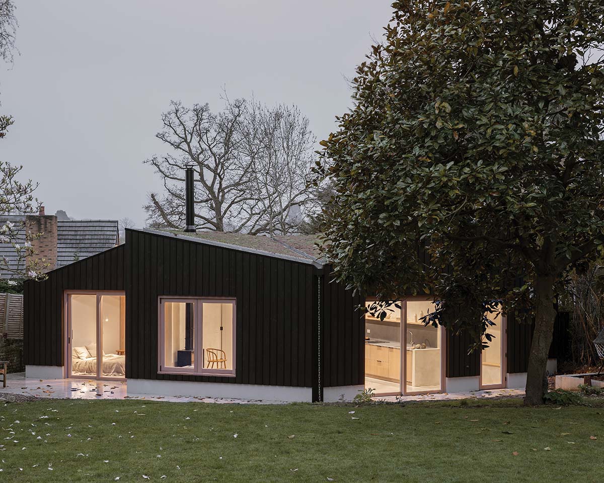A home by architect Oliver Leech at dusk