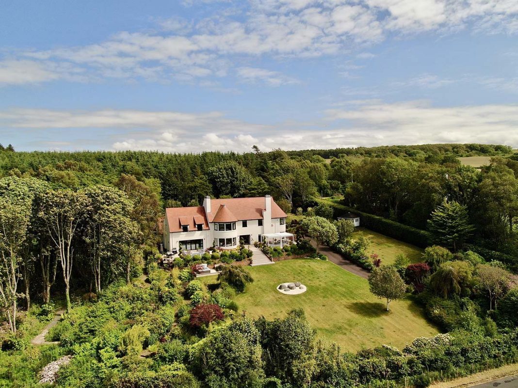 Astor house is a countryside mansion in Ayrshire, being sold by Stonefield Estate Agents