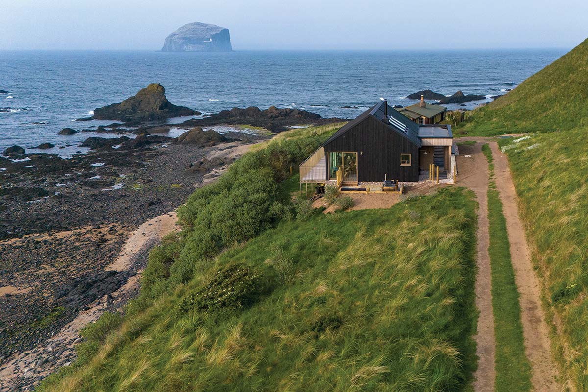 The Lookout, North Berwick. A home away from home on the beach of Canty Bay.