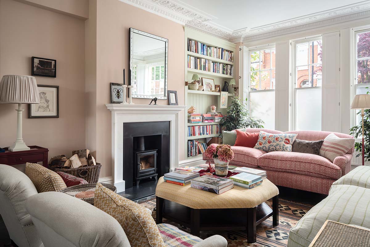 window seating in expansive living room in the living room focus of homes and interiors soctland magazine