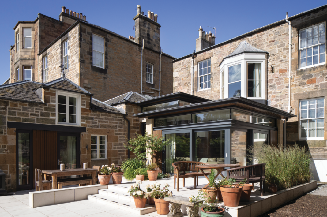 Chae Strathie writes about a 200-year-old build in edinburgh by craif amy architect and acanthus interiors