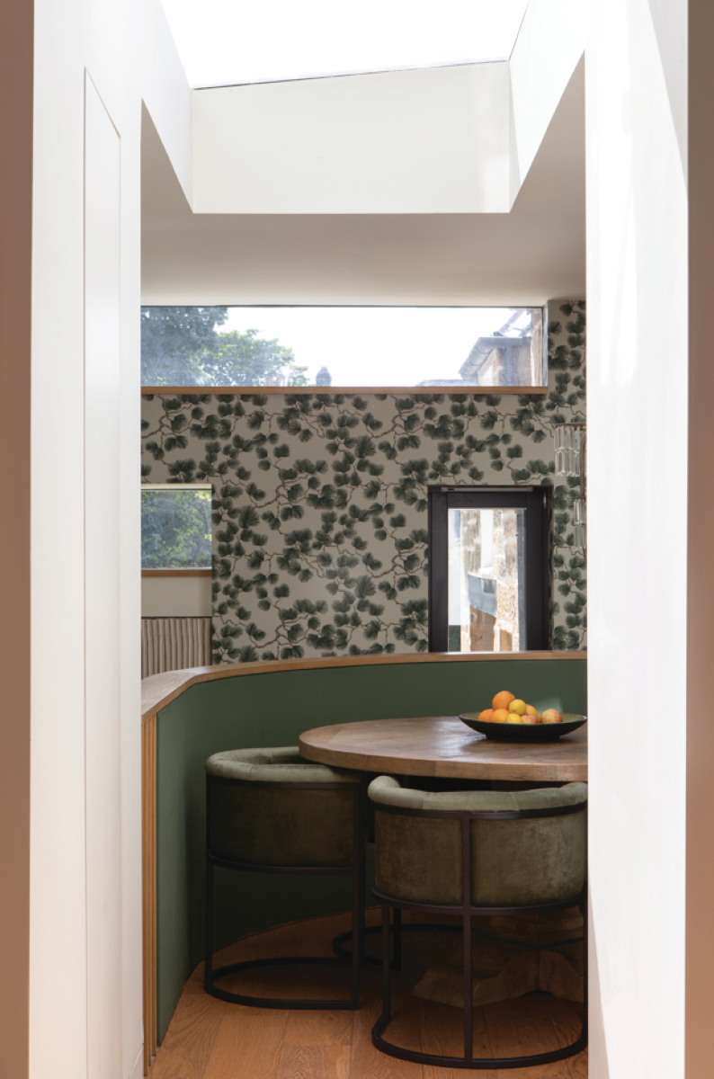 hallway in a 200-year-old build in edinburgh by craif amy architect and acanthus interiors