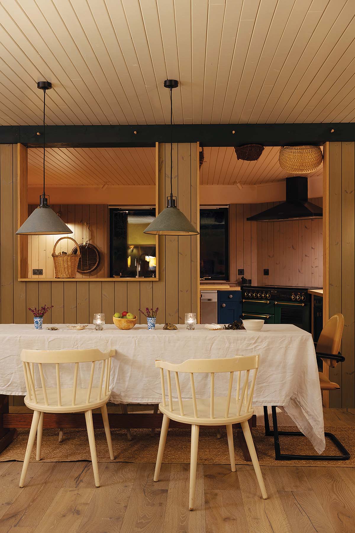 holiday home kitchen and dining area