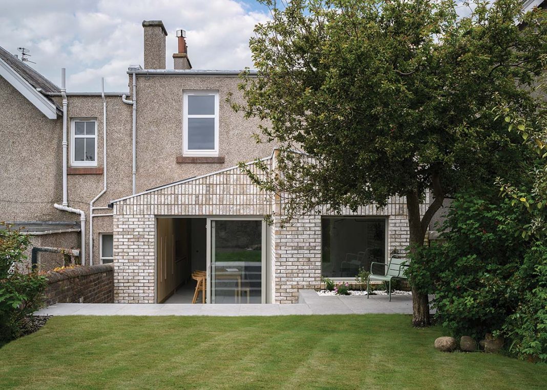 Pend Edwardian mid-terraced house project in Clermiston, Edinburgh. Photographed by ZAC and ZAC