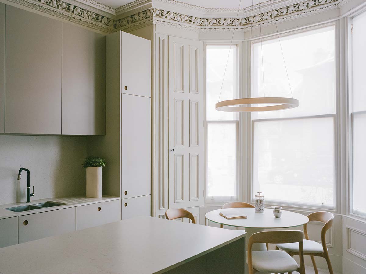 pure white kitchen and white cornicing in a two-storey home in edinburgh