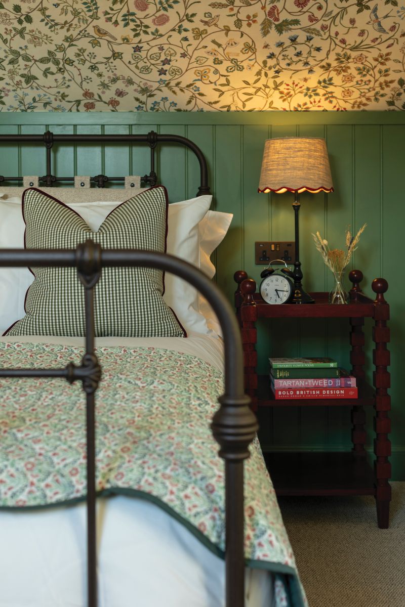 Chapelton Cottage on Glenkindie Estate