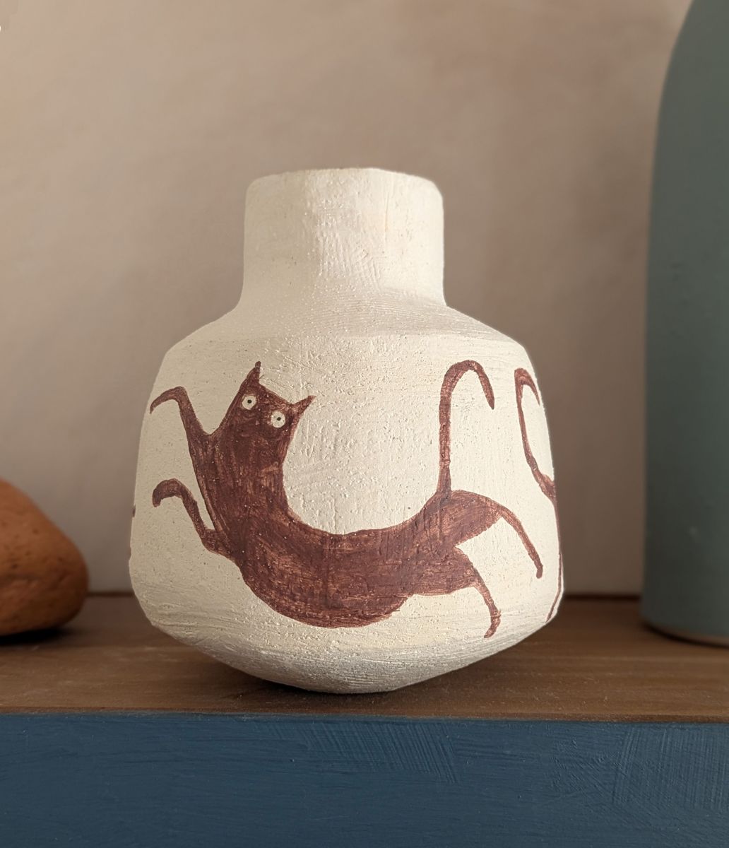 Cat vase by Eleanor Meredith and hand-coiled ceramic vase class at bowhouse in st andrews