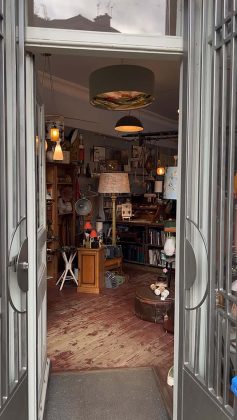 Battlefield-Restoration-antique-store-in-scotland