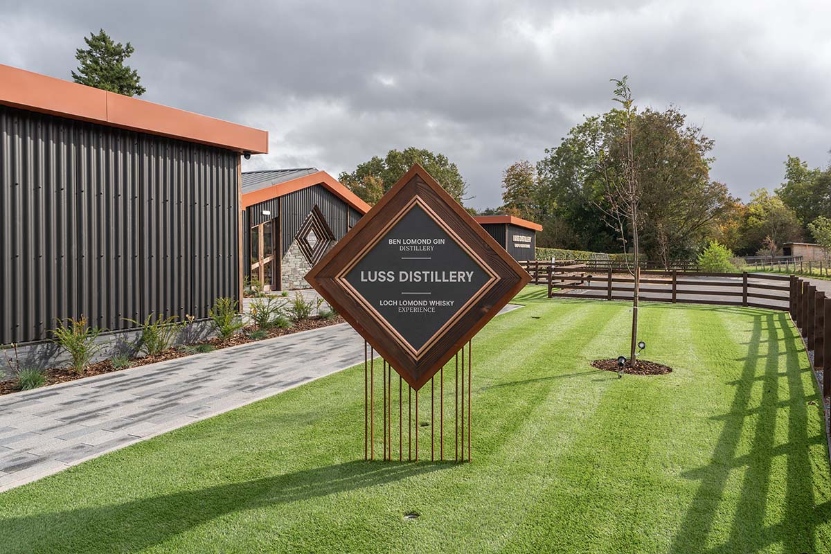 Luss Distillery Exterior, whisky tours in scotland