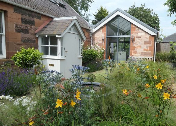 lynn hill garden desgin is a designer in scotland who works on everything from small cottage gardens to rural garden landscaping