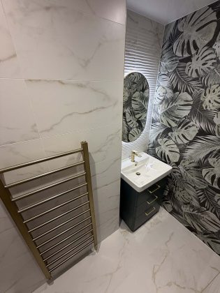 Homeworld bathroom