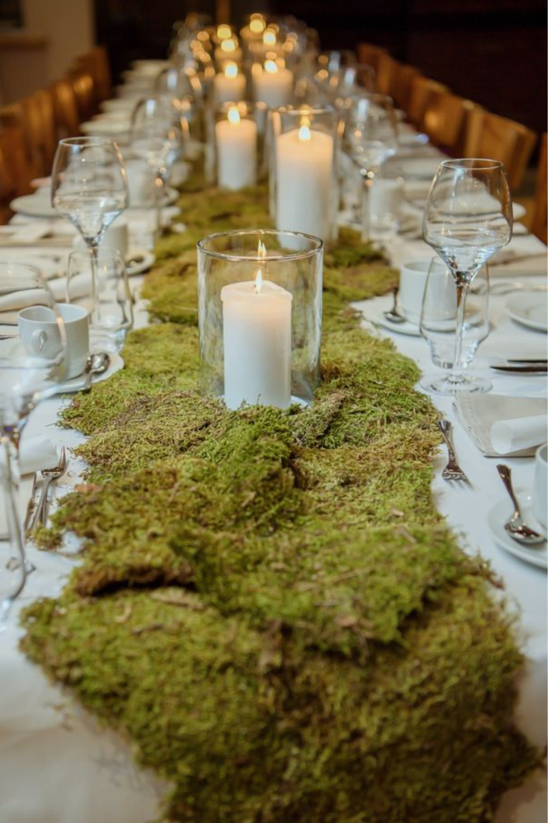 Moss adds nature to your tablescape